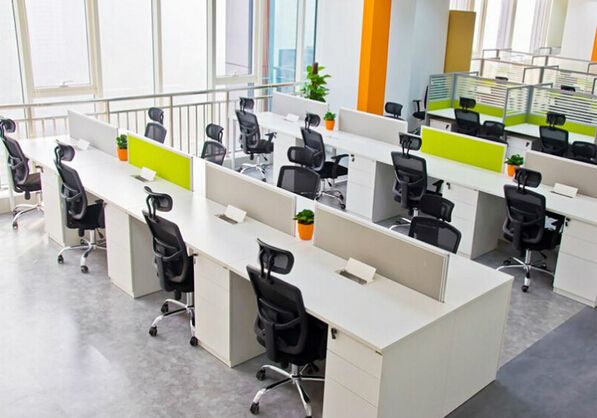 ���ڰ칫�Ҿ��г���չ��״�о�������